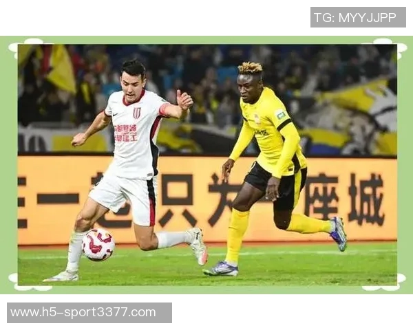 29岁海港中场茹萨宣布自由身加盟成都蓉城正式签约