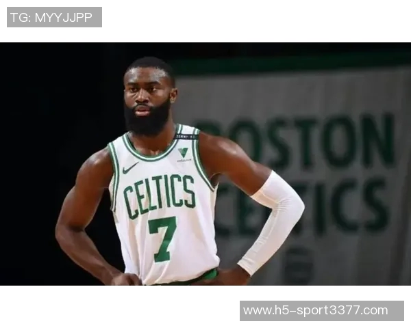 杰伦布朗12月场均32分表现引热议或与鞋子有关的背后故事