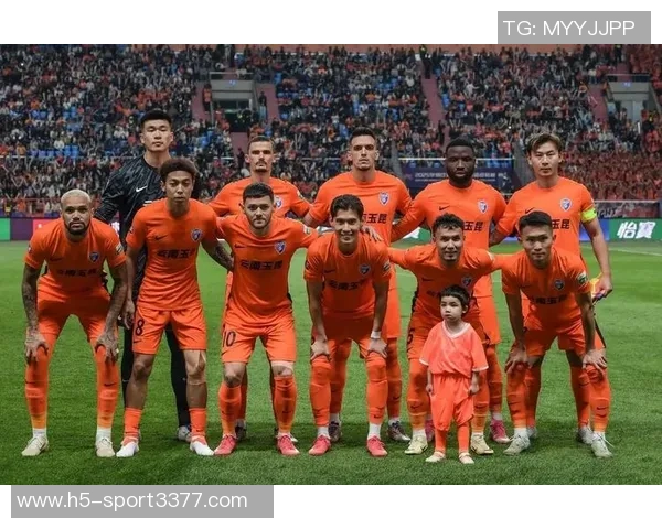 成都蓉城与云南玉昆积极争取新赛季中超开幕活动主办权